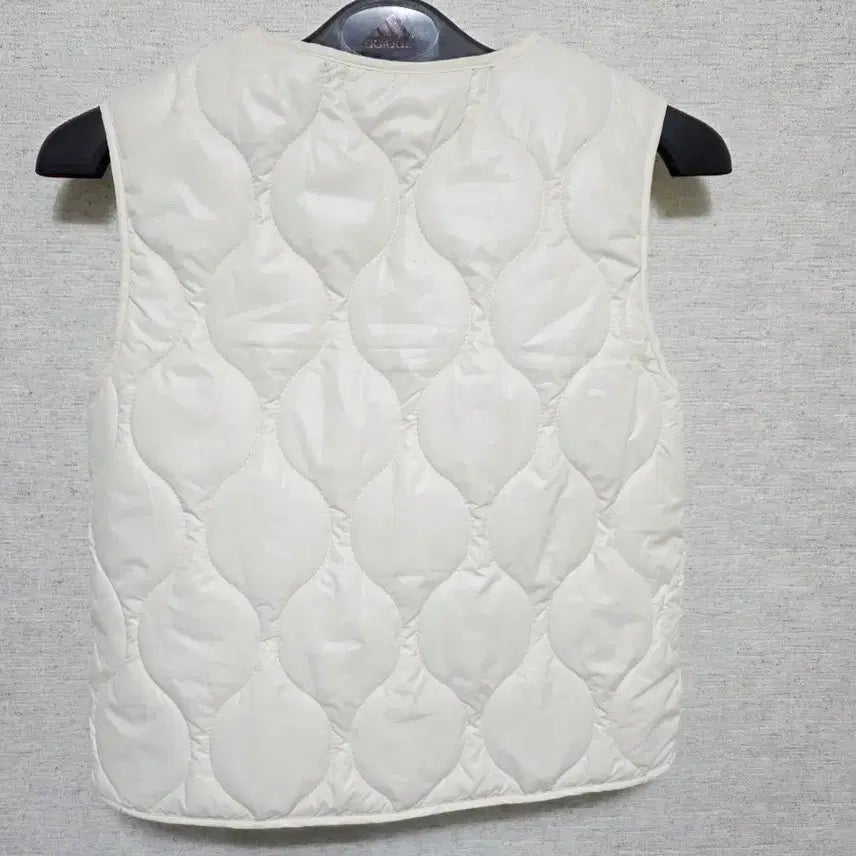 [BUNJANG] Ivory Quilted Vest / 아이보리 퀼팅 누빔 조끼