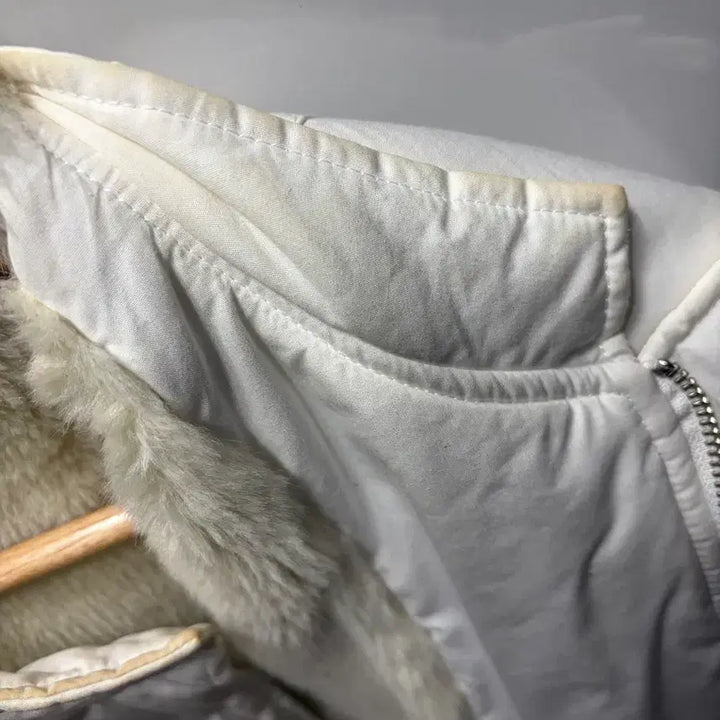 [BUNJANG] Human Made Bear Flight Jacket White L / 휴먼 메이드 베어 플라이트 자켓 화이트L