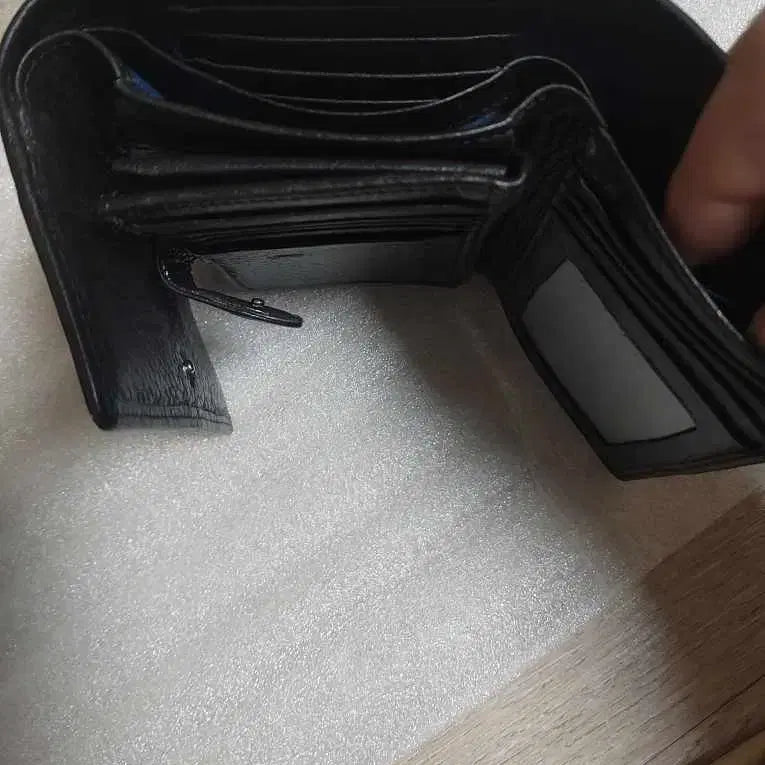 [BUNJANG] Louis Quatorze Pattern Wallet / 루이까또즈 반지갑 패턴 중지갑
