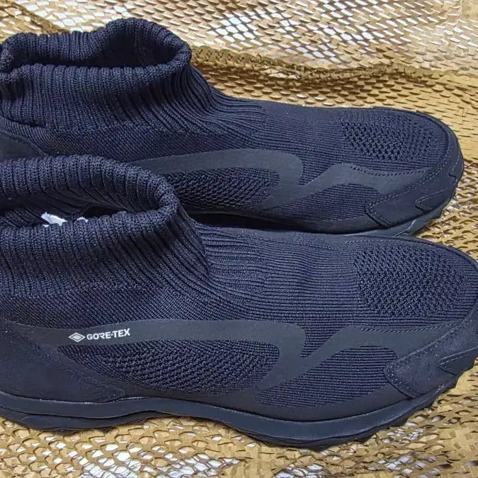 [BUNJANG] Mizuno Nonnative Gore-Tex Black Shoes (Size 280) / (280사이즈)미즈노 논네이티브 고어텍스 블랙 (신발only,박스X)