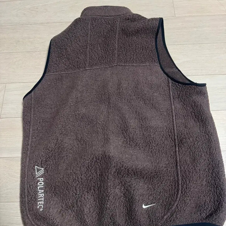 [BUNJANG] Nike ACG Arctic Wolf Vest Baroque Brown / 나이키 ACG 아크틱 울프 베스트 바로크 브라운