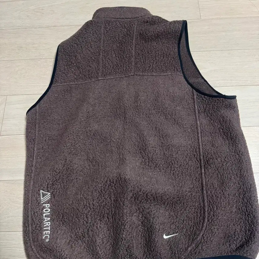 [BUNJANG] Nike ACG Arctic Wolf Vest Baroque Brown / 나이키 ACG 아크틱 울프 베스트 바로크 브라운