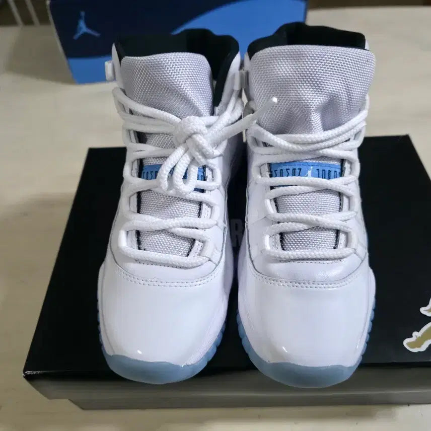 [BUNJANG] Nike Jordan 11 Retro Blue Sneakers / 조던11 레트로 블루