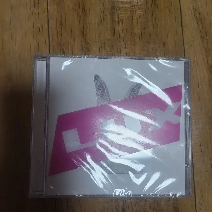 [BUNJANG] Now I'm Young LUXURY TAPE Sealed / 나우아임영 앨범 LUXURY TAPE (미개봉) 나우아임영 럭셔리 테이프