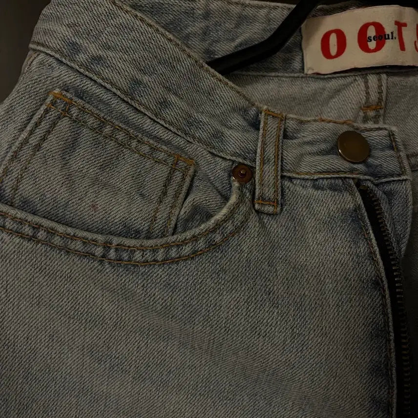 [BUNJANG] OOTJ Light Wash Denim Jeans - Size S / OOTJ 연청 데님 S (봄여름가을용)