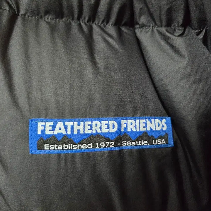 [BUNJANG] Feathered Friends Helios Hoodie Black (L) / 페더드프렌즈 헬리오스 후드 블랙 L -> XL 교환 또는 판매합니다.