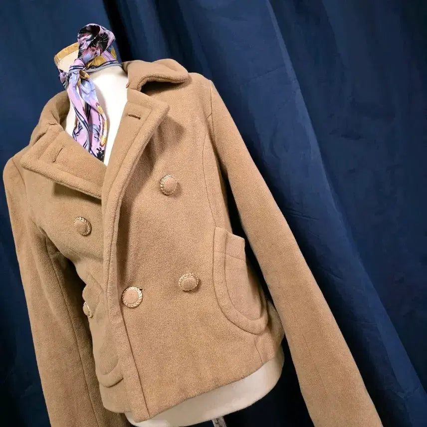 [BUNJANG] Basic Slim Fit Wool Double Short Jacket (Size 55) / 여성 베이직 슬림핏 모직 더블 숏자켓. 55