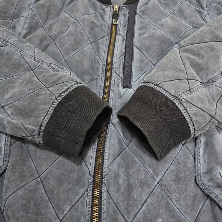 [BUNJANG] KOLON SPORT Series Quilted Padding / 코오롱스포츠 시리즈 워싱 피그먼트  퀼팅패딩