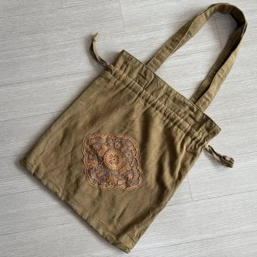 [BUNJANG] Samansa Mos2 Moomin Collaboration Bag / 사만사모스 가방 무민콜라보 samansamos2