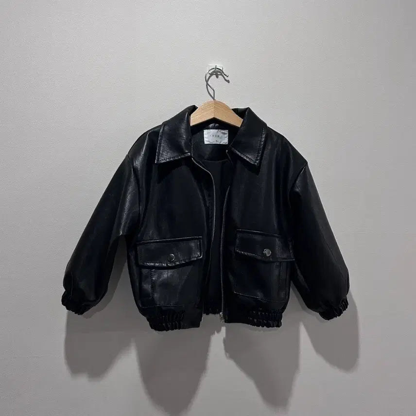 [BUNJANG] Fromis_9 Leather Jacket (Size: 5-7) / [M(5-7호)] 프롬아이 레더 자켓