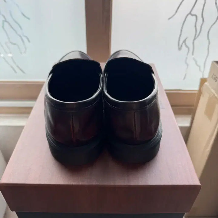 [BUNJANG] Dr. Martens Temara Loafer - Cherry Red Arcadia / [260] 닥터마틴 테마라 로퍼 - 체리 레드 아르카디아