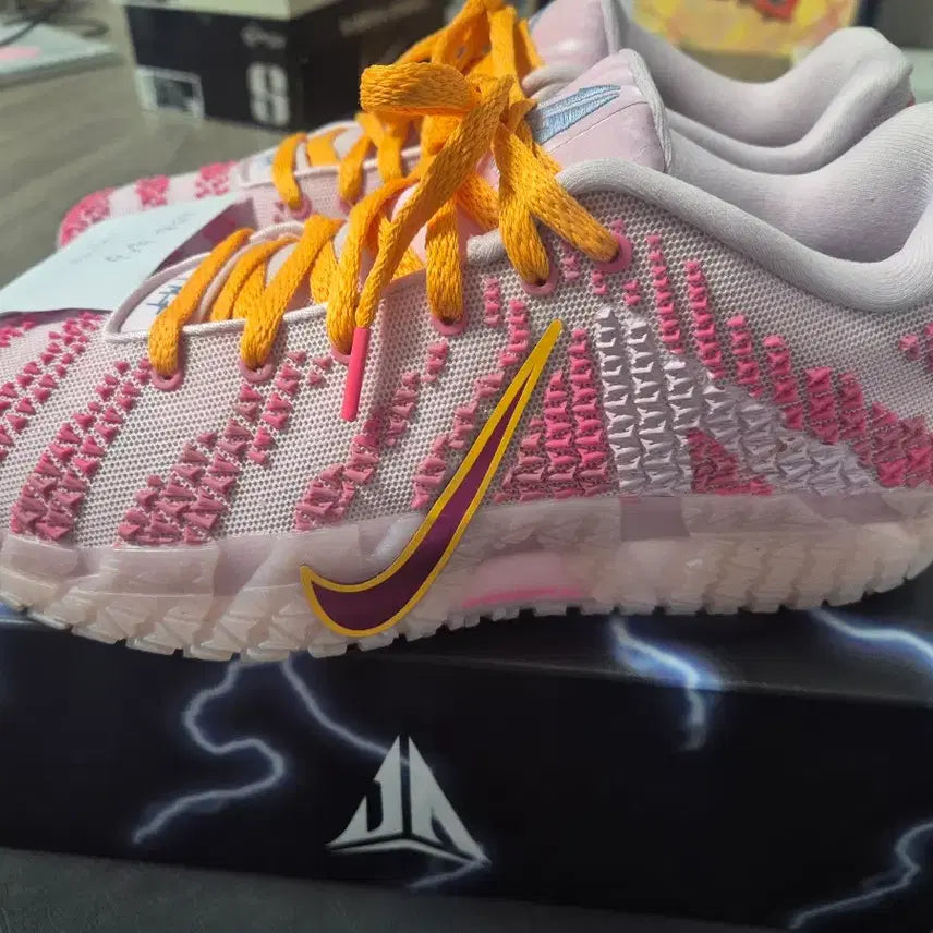 [BUNJANG] Nike Ja3 Pink / [275] 나이키 자3 ja3 핑크