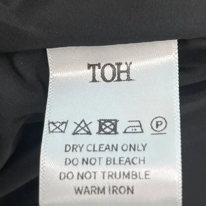 [BUNJANG] TOH Black Rose Pattern Hooded Padded Jumper / [정품]TOH 블랙 장미 패턴 후드 패딩 점퍼