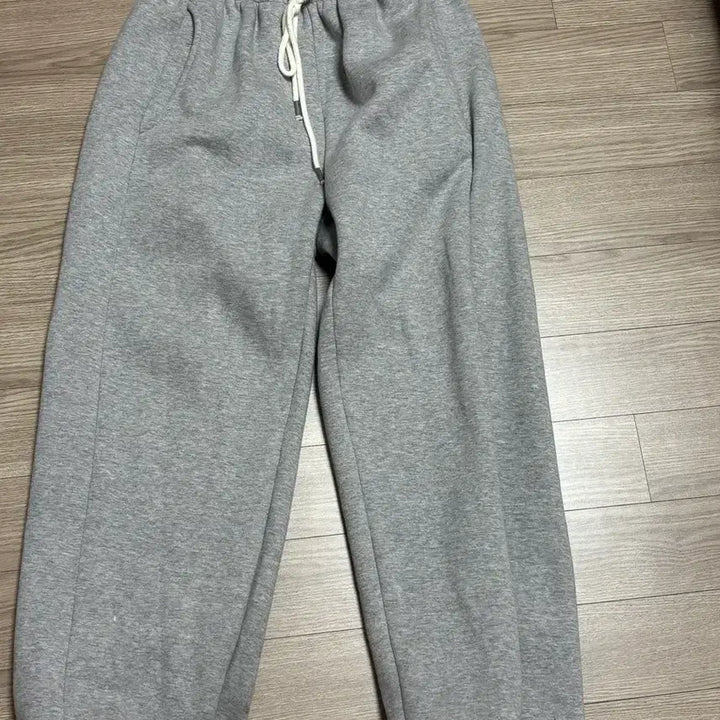 [BUNJANG] Yuri Milk Jam Jogger Pants / 유리에 밀크 잼 조거 팬츠