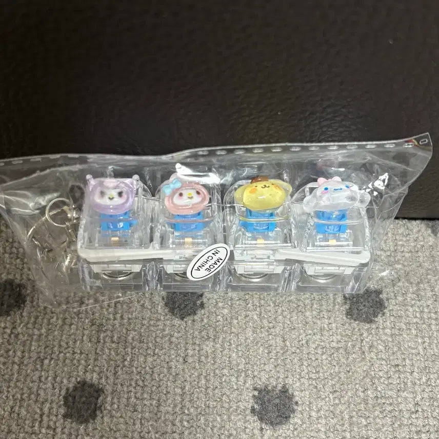 [BUNJANG] Sanrio LED Light Keyring Keycap / *새상품)산리오키캡4구 LED불빛키링 키캡키링