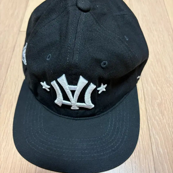 [BUNJANG] AEAE Angel Symbol Cap / (가격내림)aeae 에이이에이이 엔젤 모자 볼캡 심볼캡 야구모자뉴욕양키스