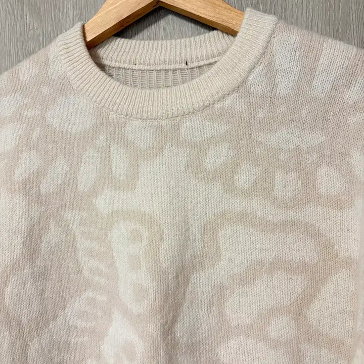 [BUNJANG] Uniqlo Marimekko Lambswool Crewneck Sweater (Size S) / 유니클로 마리메꼬 램스울 크루넥 스웨터 S