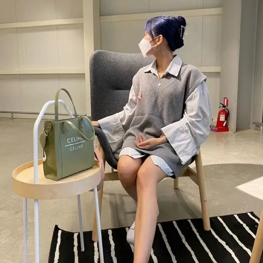 [BUNJANG] Lettering Knit Vest (Gray) / 레터링 니트 조끼 그레이 (새상품)