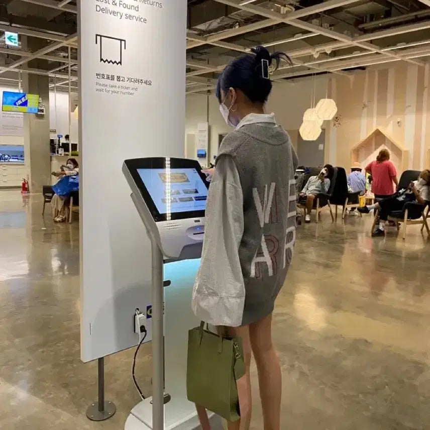 [BUNJANG] Lettering Knit Vest (Gray) / 레터링 니트 조끼 그레이 (새상품)