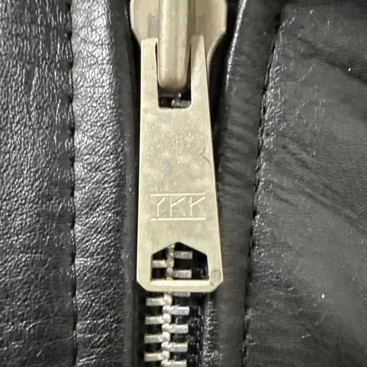 [BUNJANG] Vintage Studded Cow Leather Jacket / 빈티지 스터드 장식 락시크 카우레더자켓