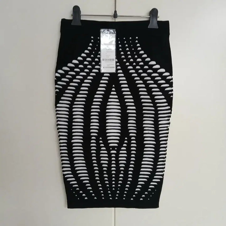 [BUNJANG] Jessi Black Pattern Skirt (Size 55) / JESSI 블랙 패턴 스커트 55사이즈