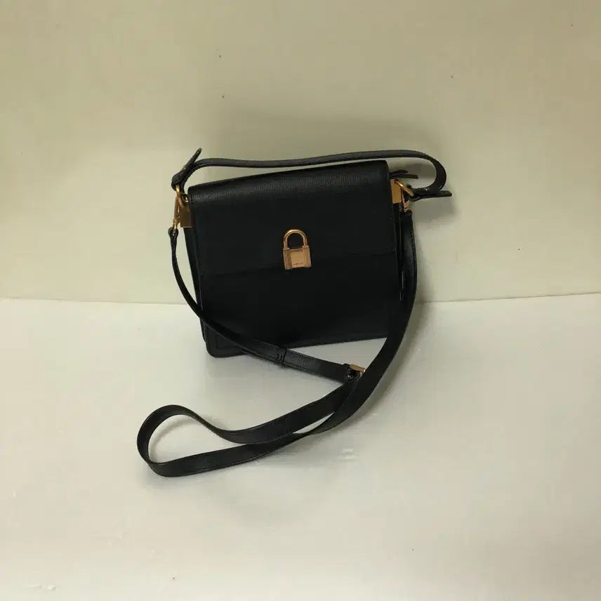 [BUNJANG] Lovecat Crossbody Bag / 러브캣 크로스백@9933