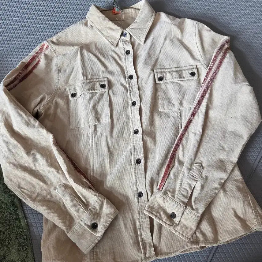 [BUNJANG] Beige Corduroy Shirt / 베이지 코듀로이 셔츠