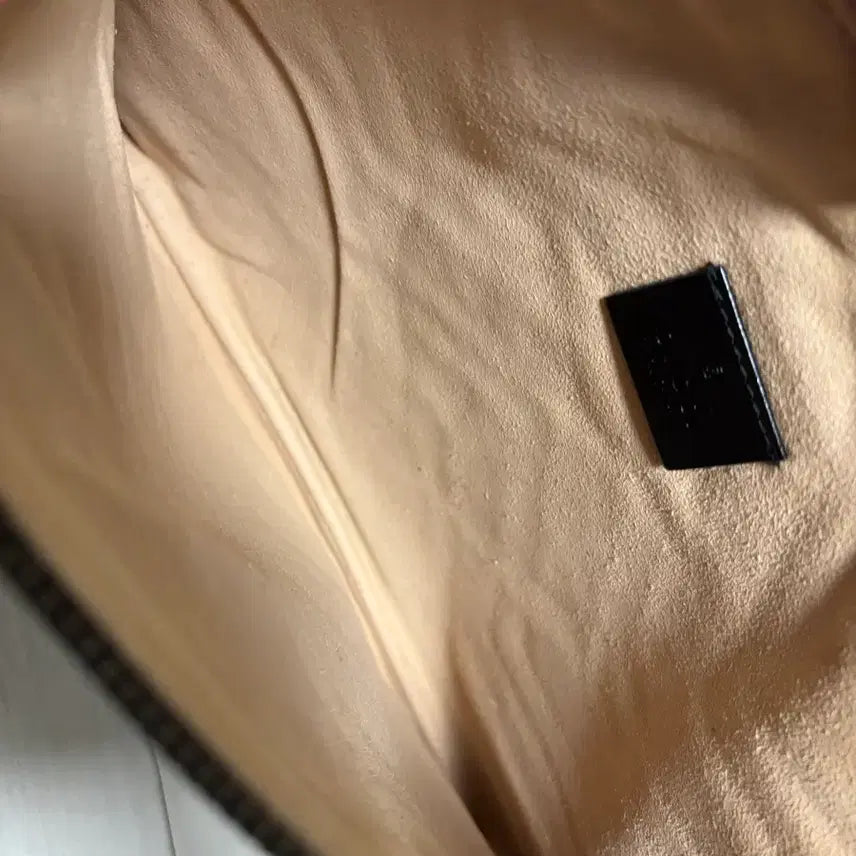 [BUNJANG] Gucci Matelassé Clutch Bag / 구찌 마틀라세 클러치백