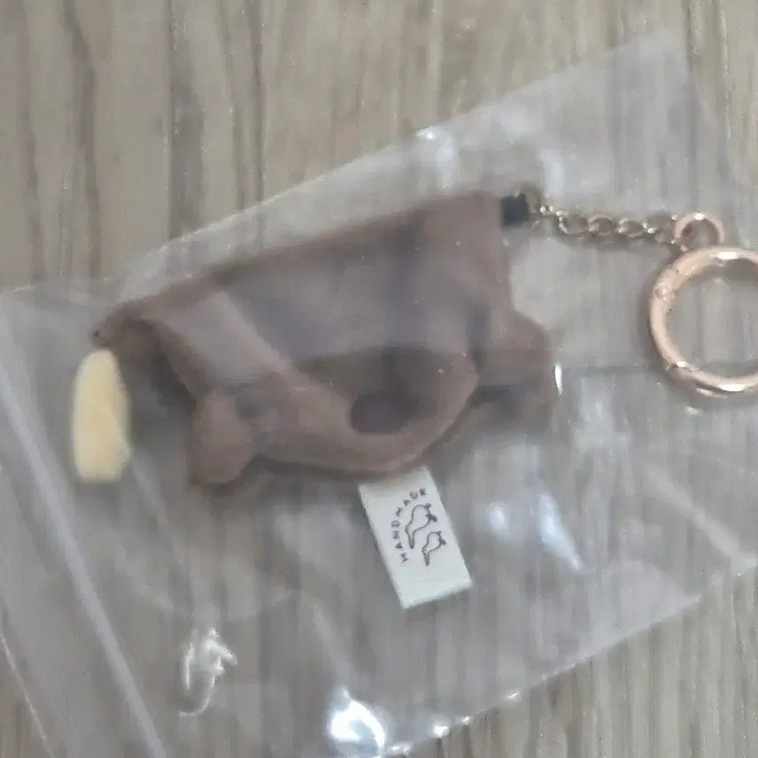 [SOLD OUT] 나이브 가든 오리너구리 이어폰 홀더 키링
