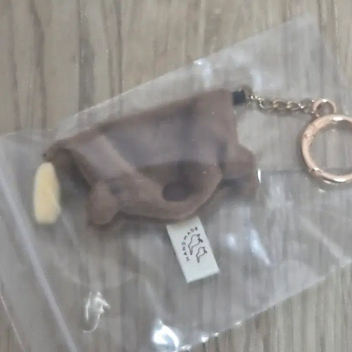 [SOLD OUT] 나이브 가든 오리너구리 이어폰 홀더 키링
