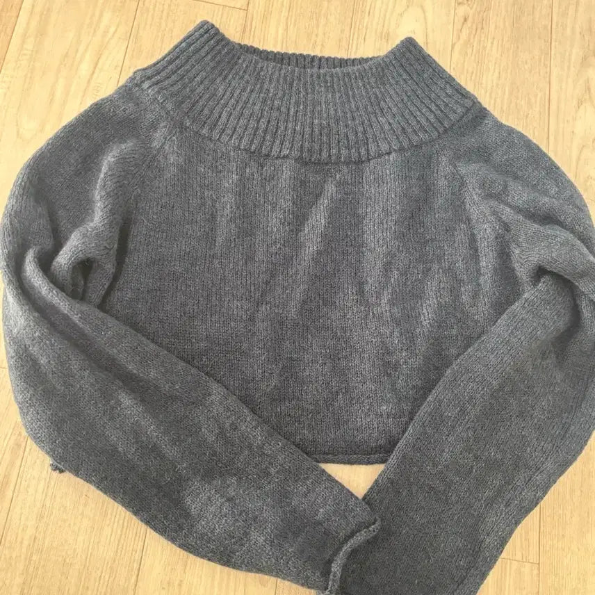 [BUNJANG] Bell Off Shoulder Knit / 바이무드  Bell Off Shoulder Knit
