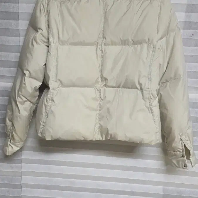 [BUNJANG] Banana Republic Ivory Padded Jacket / 남여공용 바나나 리퍼블릭 아이보리 패딩 ㅣ