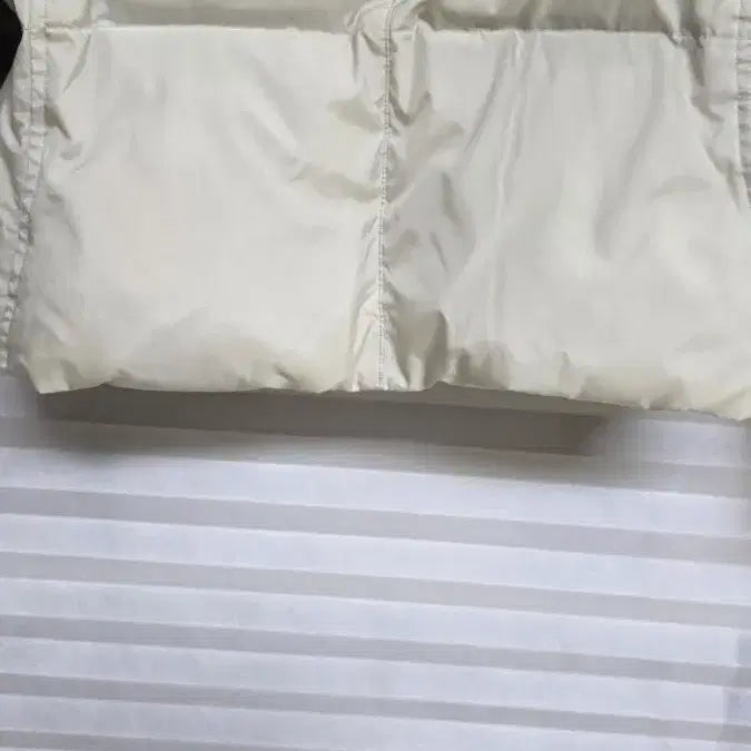 [BUNJANG] Banana Republic Ivory Padded Jacket / 남여공용 바나나 리퍼블릭 아이보리 패딩 ㅣ