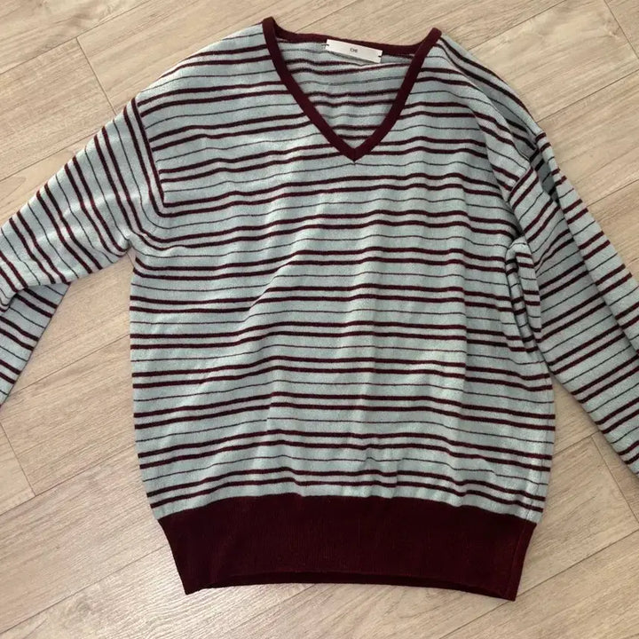 [BUNJANG] Dolce Cashmere Stripe V-Neck / Che-seoul [Cashmere] Dolce Stripe V-Neck
