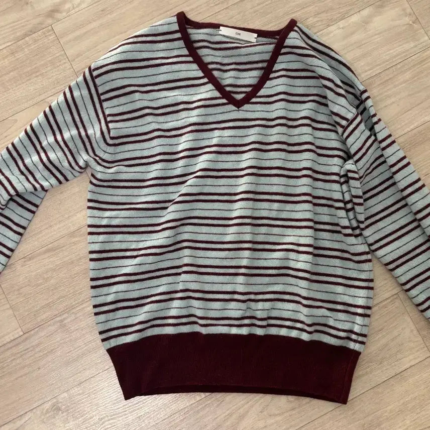 [BUNJANG] Dolce Cashmere Stripe V-Neck / Che-seoul [Cashmere] Dolce Stripe V-Neck