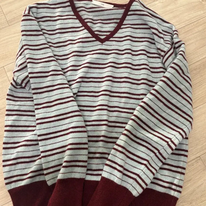 [BUNJANG] Dolce Cashmere Stripe V-Neck / Che-seoul [Cashmere] Dolce Stripe V-Neck