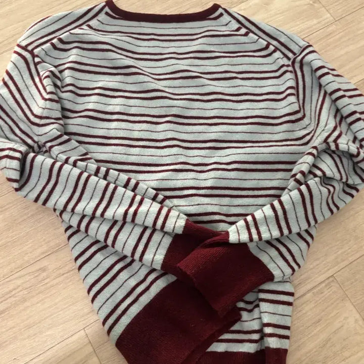 [BUNJANG] Dolce Cashmere Stripe V-Neck / Che-seoul [Cashmere] Dolce Stripe V-Neck