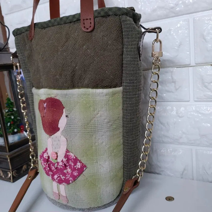 [BUNJANG] Handmade Quilted Tote Bag / 퀼트 핸드메이드 소녀손가방