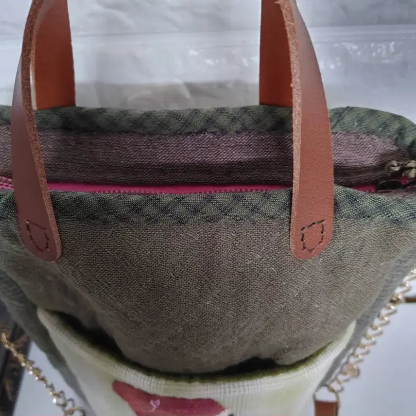 [BUNJANG] Handmade Quilted Tote Bag / 퀼트 핸드메이드 소녀손가방