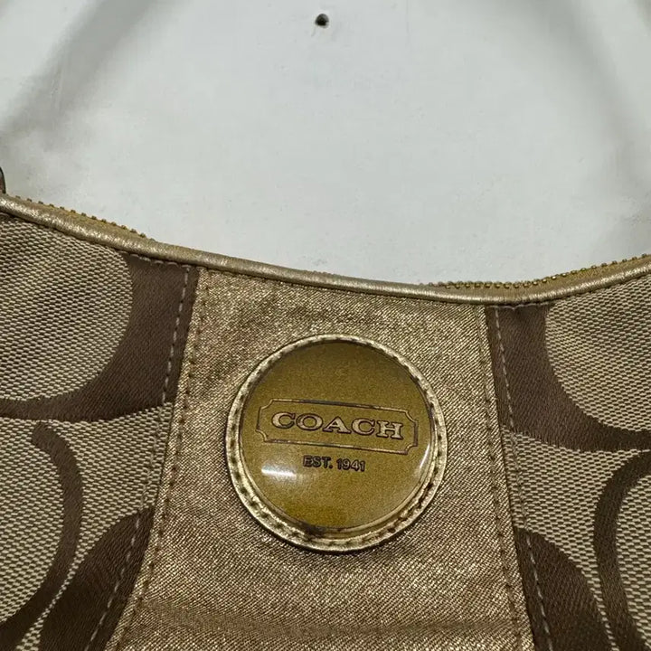 [BUNJANG] Coach Signature Shoulder Bag / 코치 시그니쳐 숄더백
