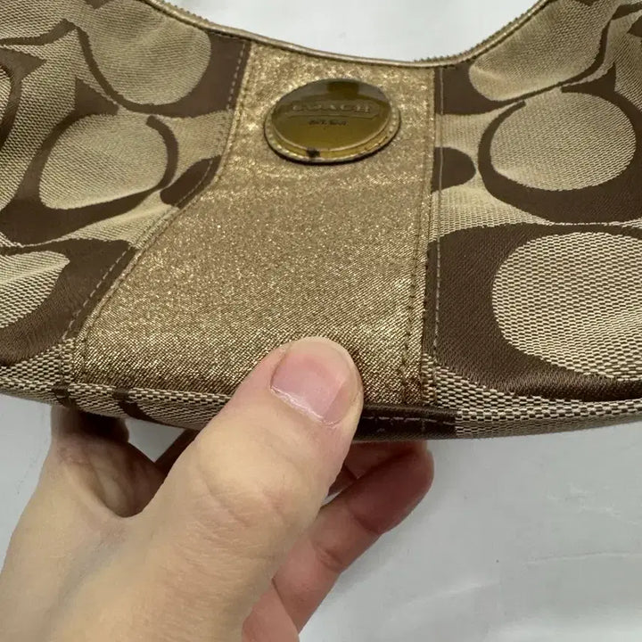 [BUNJANG] Coach Signature Shoulder Bag / 코치 시그니쳐 숄더백