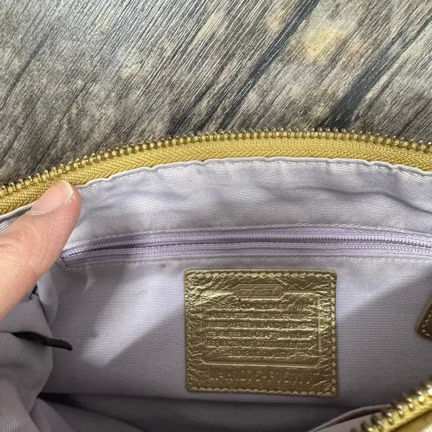 [BUNJANG] Coach Signature Shoulder Bag / 코치 시그니쳐 숄더백