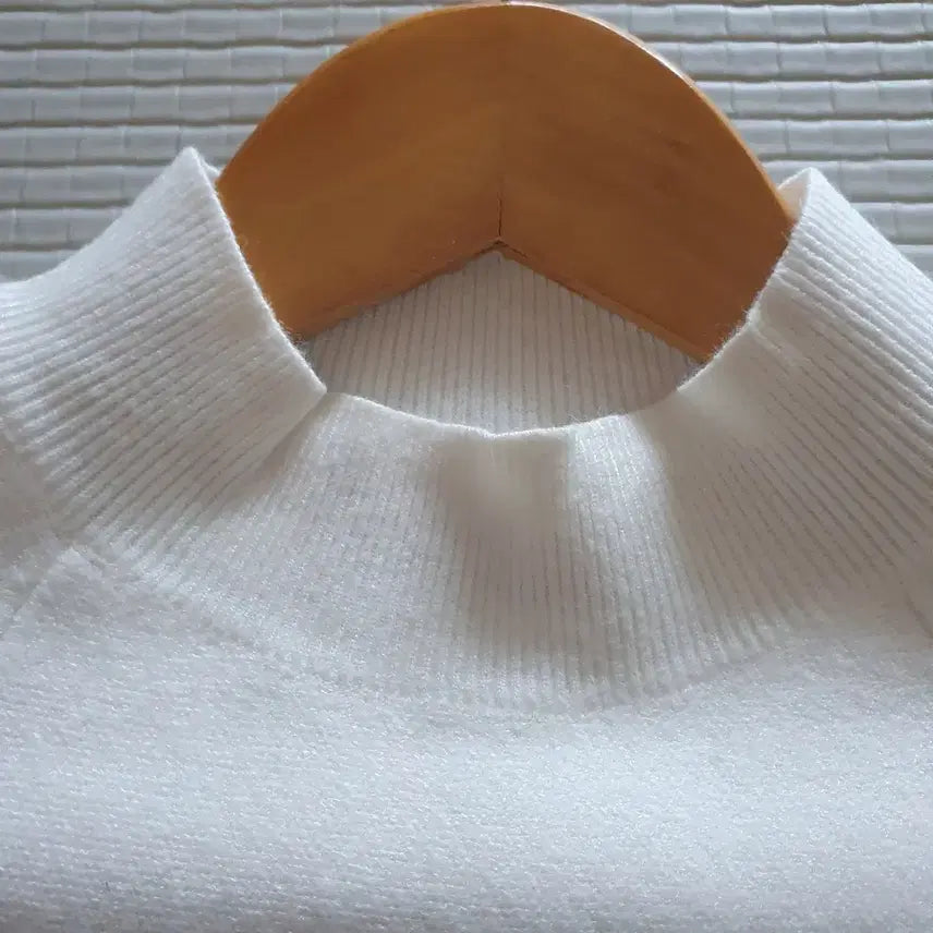 [BUNJANG] SOOFULRIM Turtleneck Knit T-Shirt / .SOOFULRIM 반목폴라 니트티셔츠