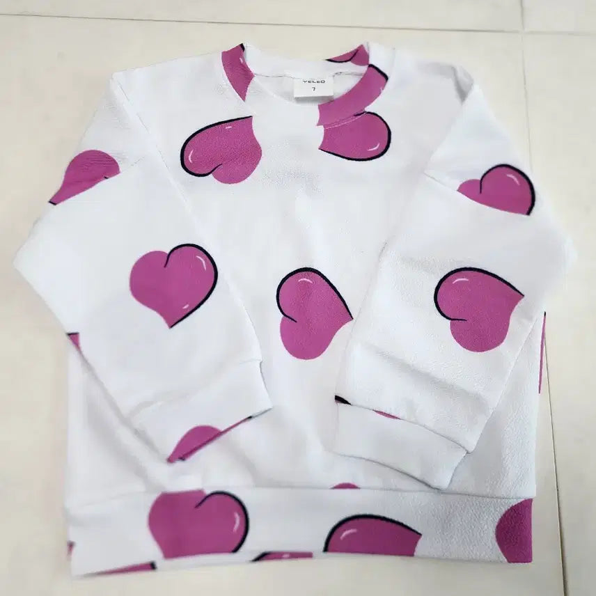 [BUNJANG] Heart 7 Top and Bottom Set / 하트 상하복 7호 (새상품인데 미세얼룩있음)