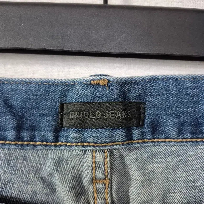 [BUNJANG] Vintage Distressed Denim Jeans / {만원빈티지}(36) 유니클로 데미지 워싱 데님 청바지