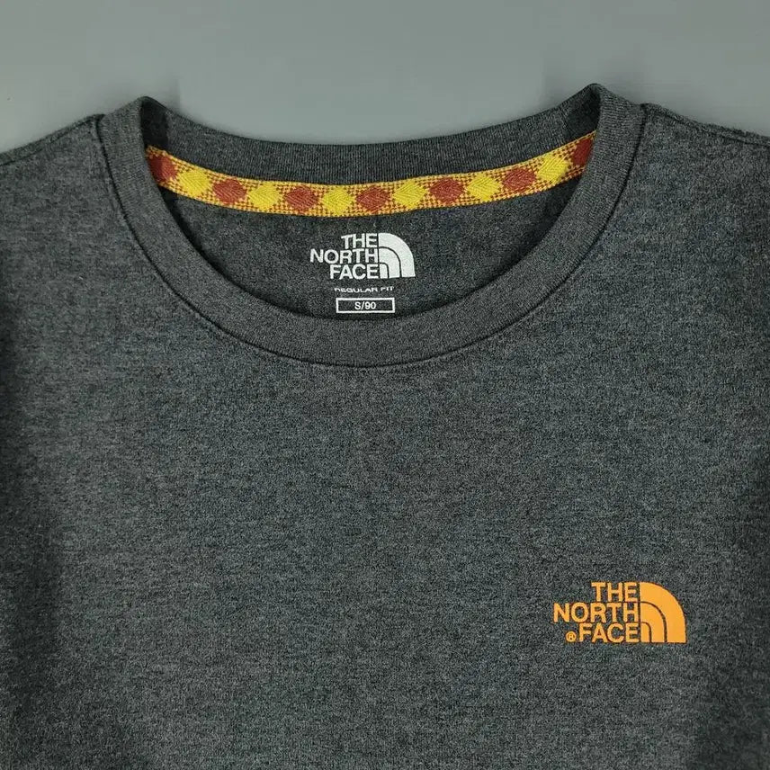[BUNJANG] The North Face Deep Gray Orange Logo Regular Fit Cotton Long Sleeve T-shirt / 노스페이스 딥그레이 오렌지 로고 레귤러핏 코튼 긴팔 티셔츠 롱슬리브 WO