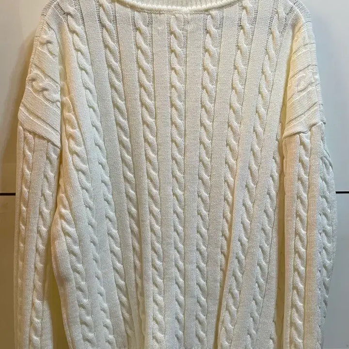 [BUNJANG] Ivory Cable Knit V-Neck Sweater / (미착용, 새상품) 아이보리 흰색 꽈배기 브이넥 니트 오버핏 새제품 봄옷