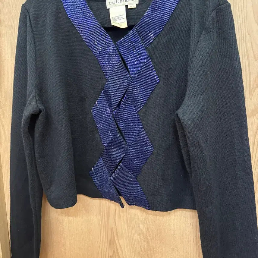[SOLD OUT] 빈티지시퀸비즈가디건
