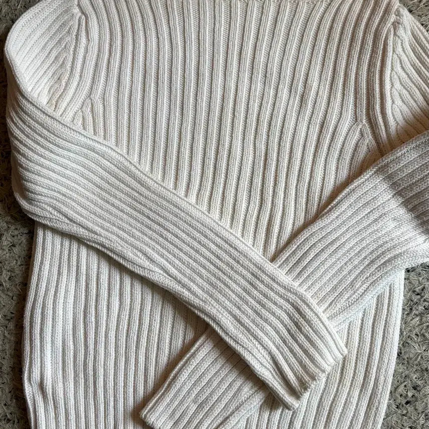 [BUNJANG] Sisley Ivory Knit Sweater / 시슬리 쉐타