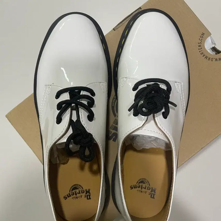 [BUNJANG] Dr. Martens 1461 Patent Leather Oxford Shoes White / [UK 6] 닥터마틴 1461 페이턴트 화이트 새상품